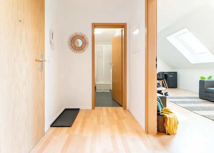 Vollausgtesttattes Modernes Studio,nahe Btu,netflix,kostenloser Tiefgaragenstellplatz *