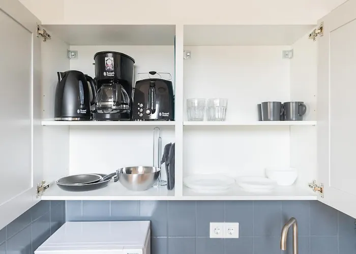 Vollausgtesttattes Modernes Studio,nahe Btu,netflix,kostenloser Tiefgaragenstellplatz Appartement