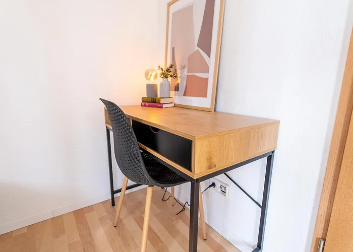 Appartement Vollausgtesttattes Modernes Studio,nahe Btu,netflix,kostenloser Tiefgaragenstellplatz *